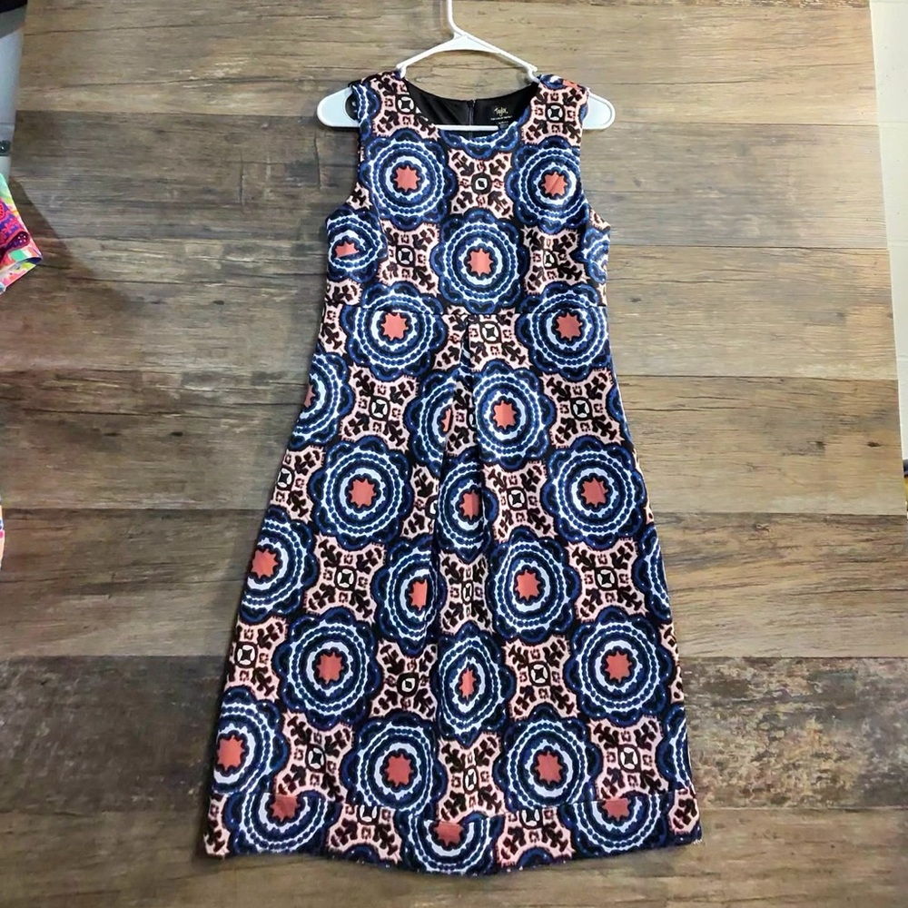 Taylor for a A Pea in the Pod Blue and Pink Patterned Maternity Dress